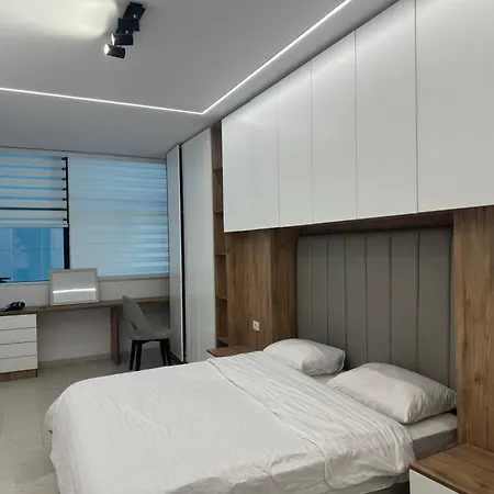 Vollga Promende Modern 1 Bedroom Fully Equipped By Selectstay Durres