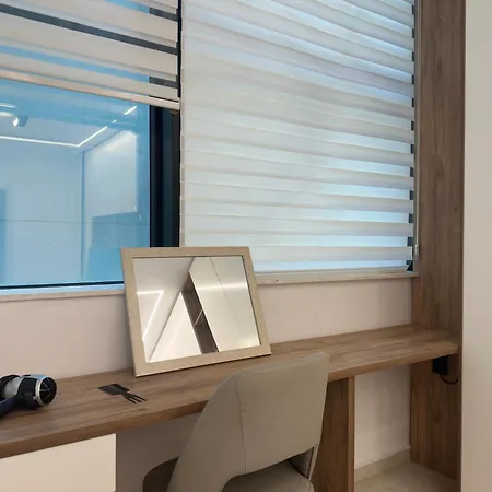 Vollga Promende Modern 1 Bedroom Fully Equipped By Selectstay Appartamento *